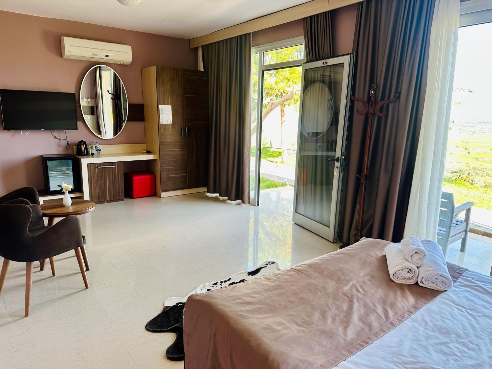 Celebi Garden Hotel - Cittaslow Retreat Famagouste Extérieur photo
